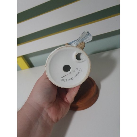 Vintage Andrea by Sadek MOUNTAIN BLUEBIRD #8627 Porcelain Bird Figurine stand - Picture 3 of 3